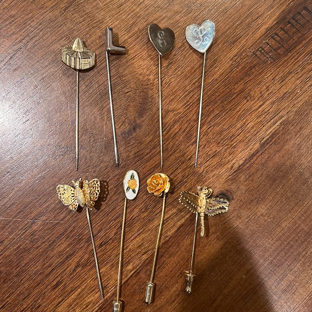 Set of vintage scarf / hat pins